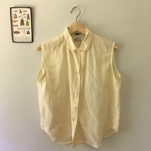 Vintage sleeveless button up with Peter Pan collar